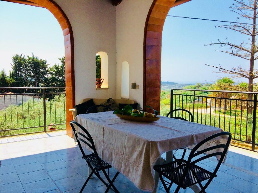 Casa Vacanza Mariaoliva Villa Menfi Exterior photo