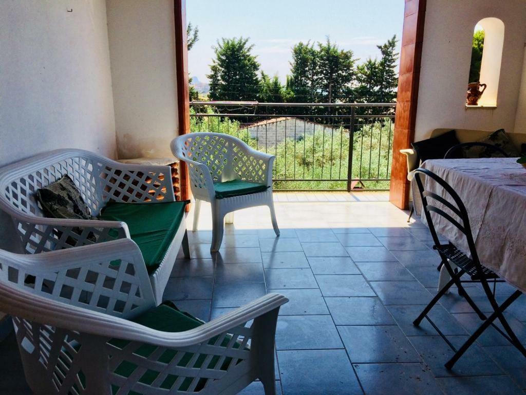 Casa Vacanza Mariaoliva Villa Menfi Exterior photo